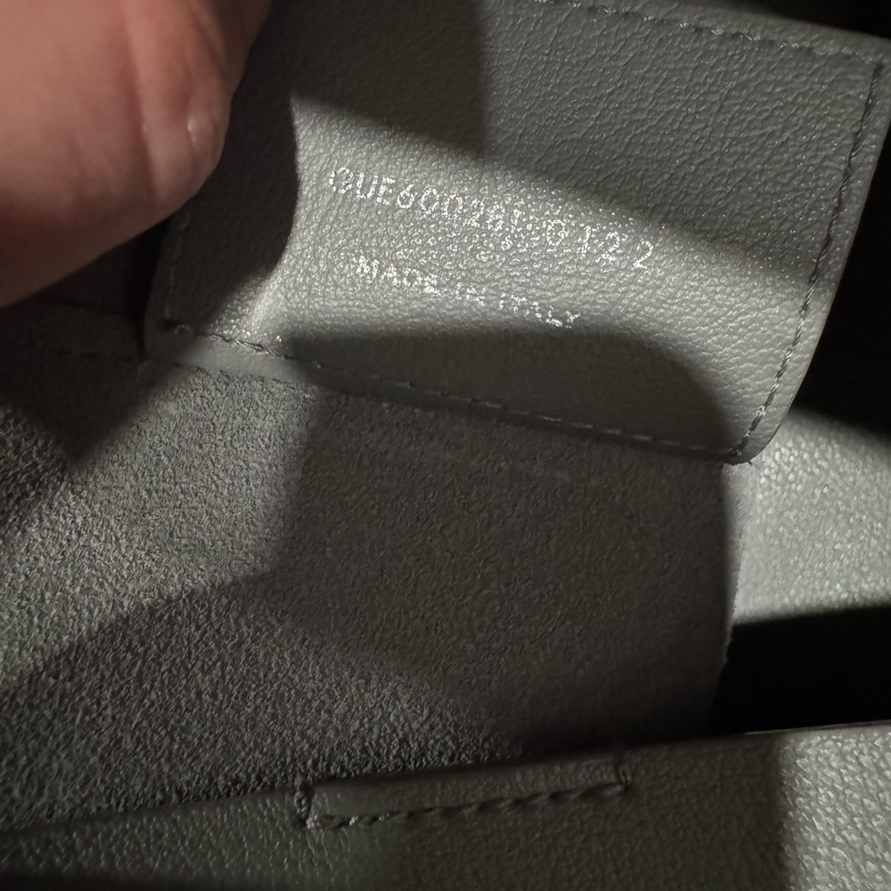 Saint Laurent Shopper Tote - Picture 9 of 12